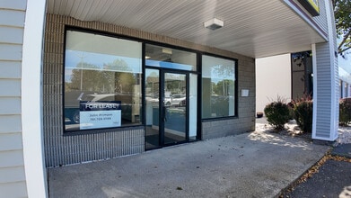 145 Faunce Corner Rd, Dartmouth, MA for lease Building Photo- Image 1 of 18