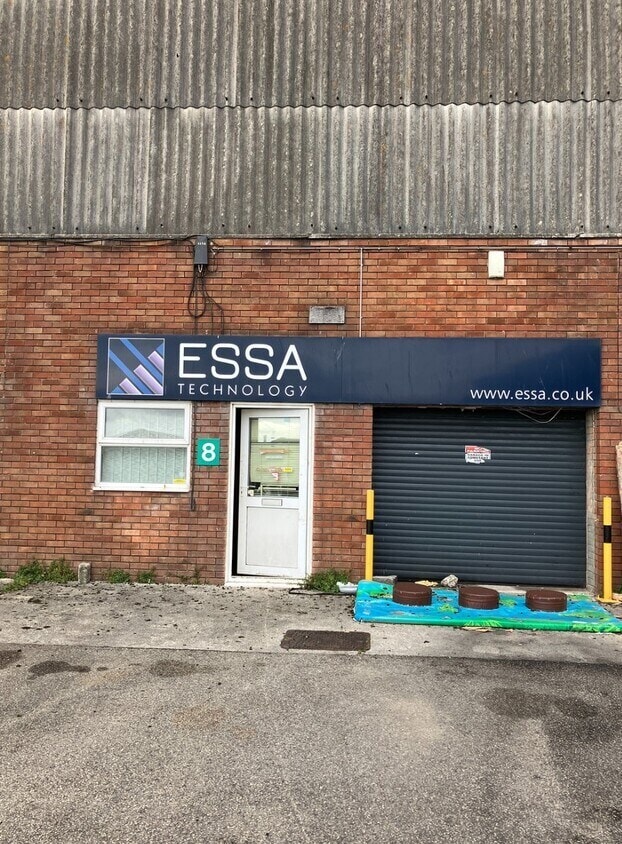 9 Gilston Rd, Saltash for lease Building Photo- Image 1 of 2