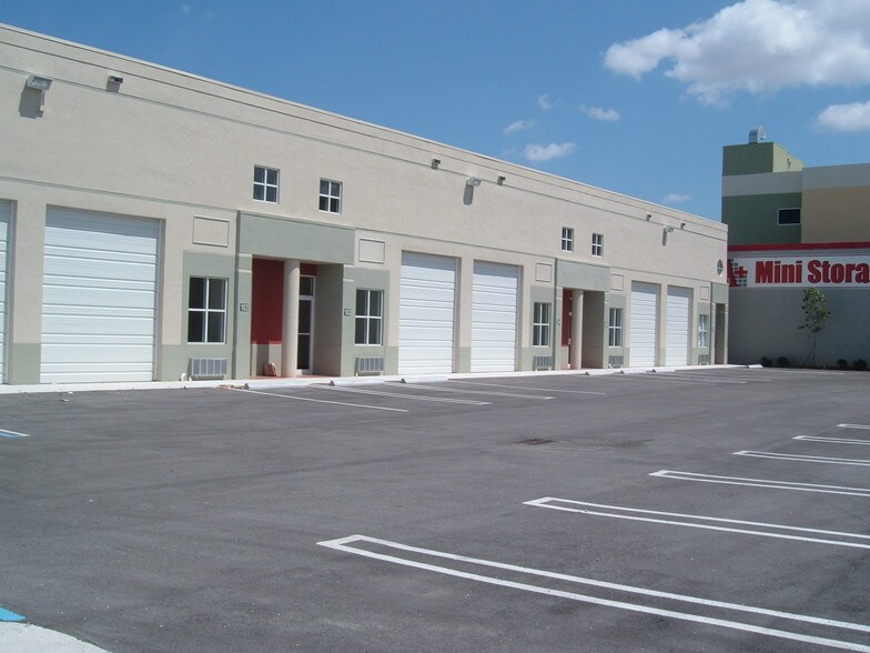 13500 SW 128th St, Miami, FL for lease - Building Photo - Image 1 of 3