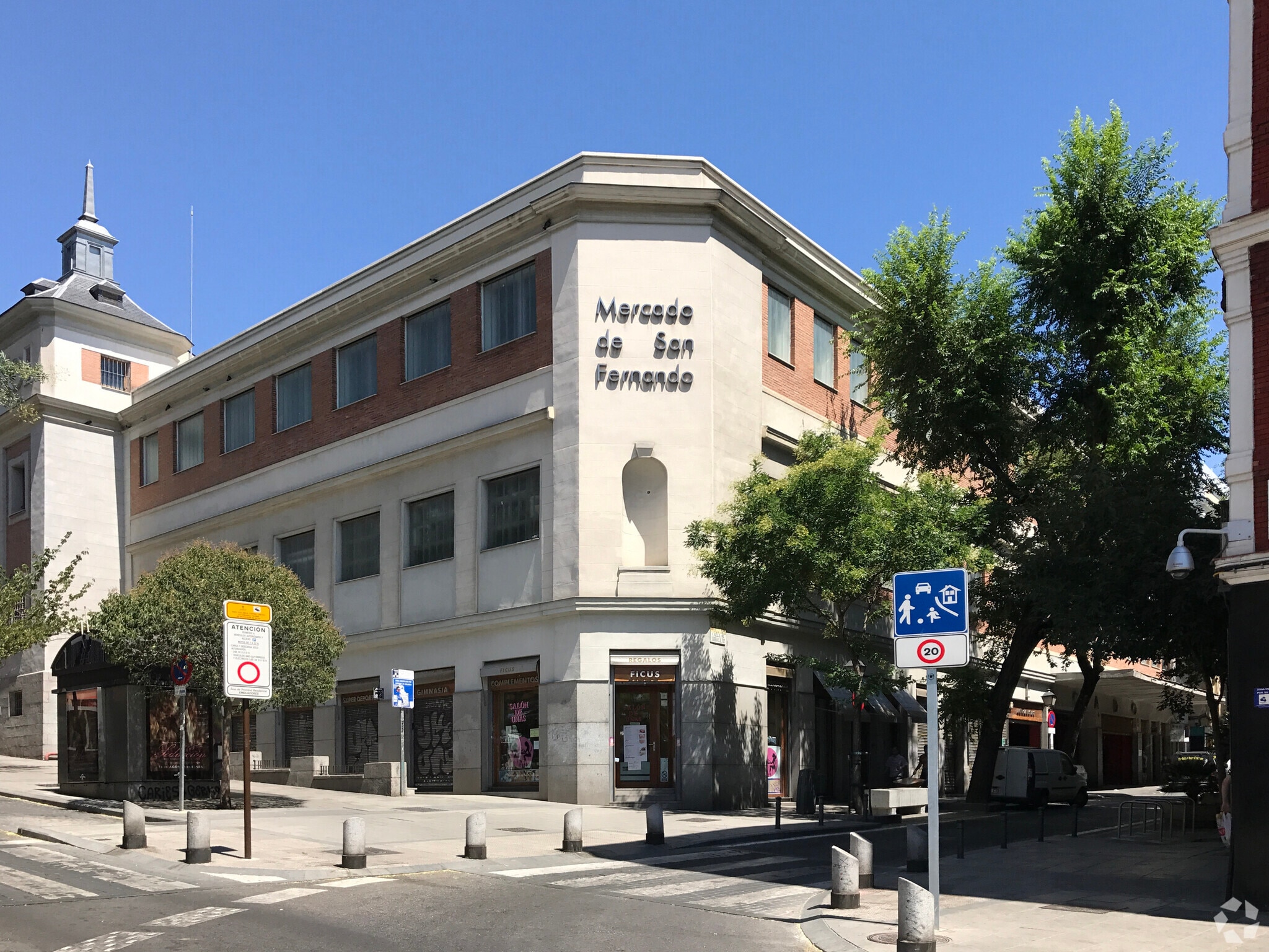 Calle de Embajadores, 41, Madrid, Madrid for sale Primary Photo- Image 1 of 1