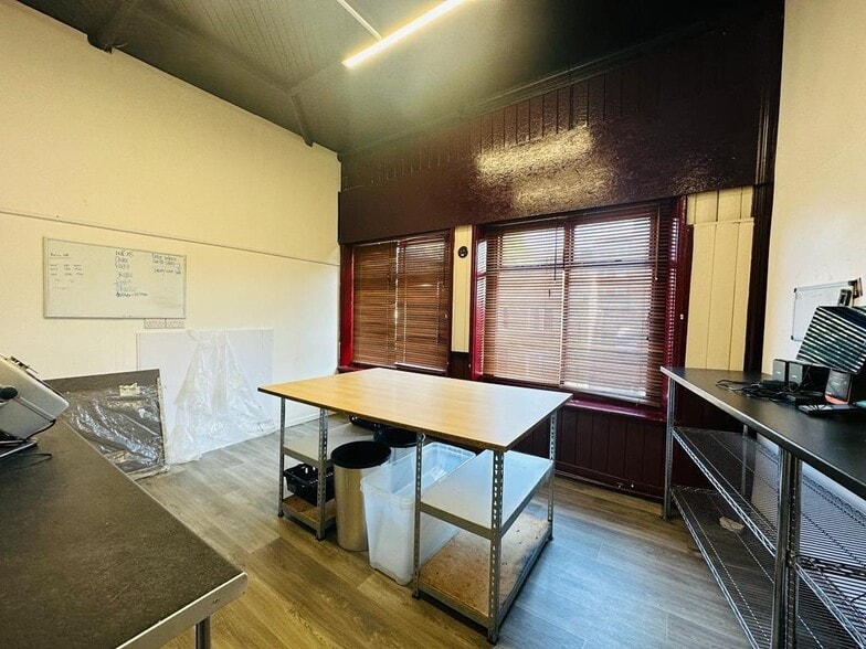 592-596 Durham Rd, Gateshead for lease - Building Photo - Image 3 of 9