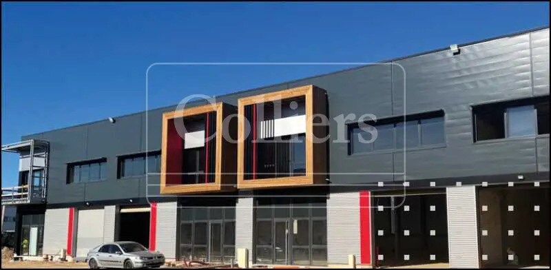 Flex in La Seyne-sur-Mer for lease Building Photo- Image 1 of 10