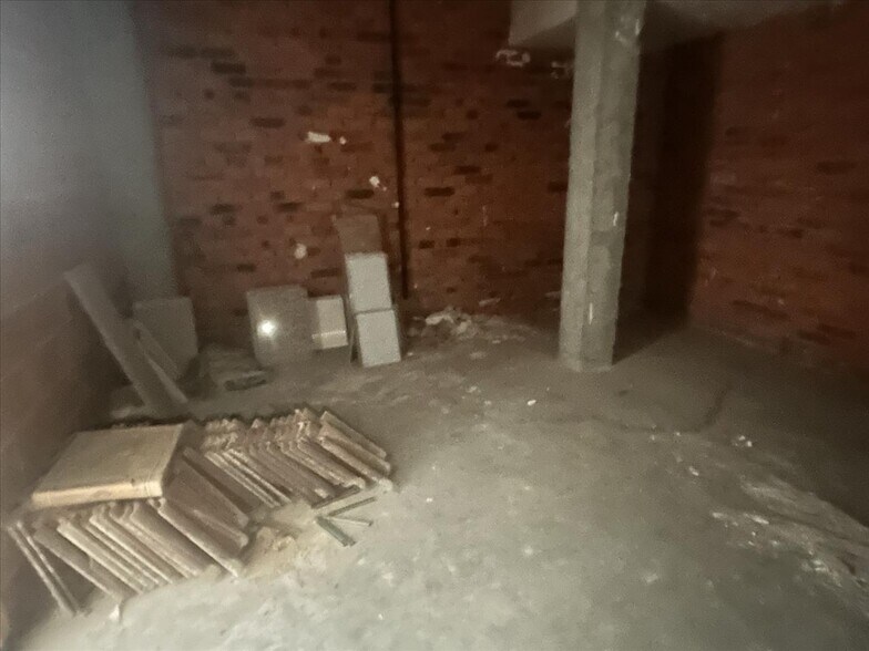 Retail in Torre de Peñafiel for sale - Building Photo - Image 2 of 8