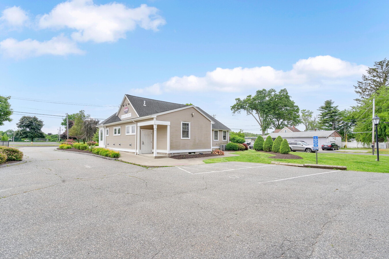 1100 Springfield St, Feeding Hills, MA 01030