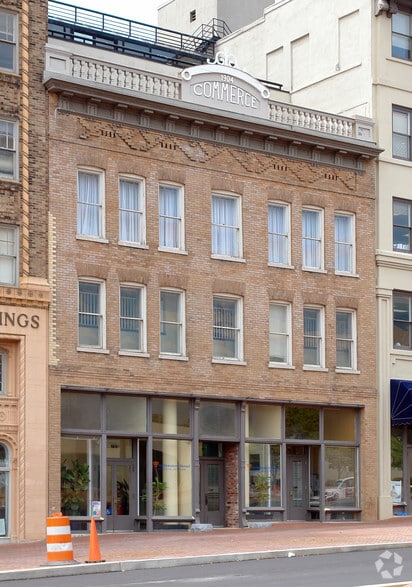 18 S Pack Sq, Asheville, NC for lease - Primary Photo - Image 1 of 12