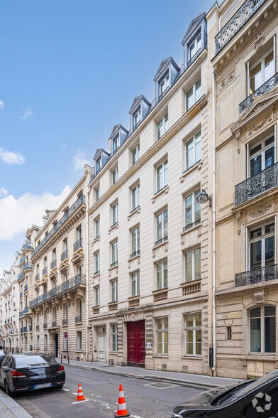 8 Rue Cambacérès, Paris for lease - Primary Photo - Image 1 of 3