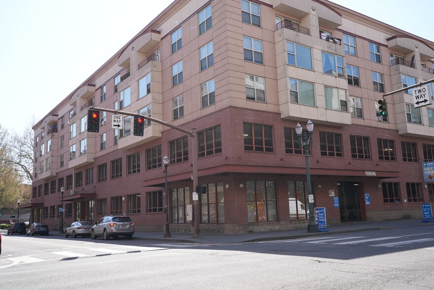 222 SW Pine St, Portland, OR for sale - Building Photo - Image 3 of 7