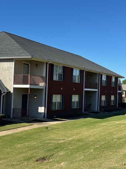 812 Barrington Woods Cv, Southaven, MS for sale - Building Photo - Image 3 of 31