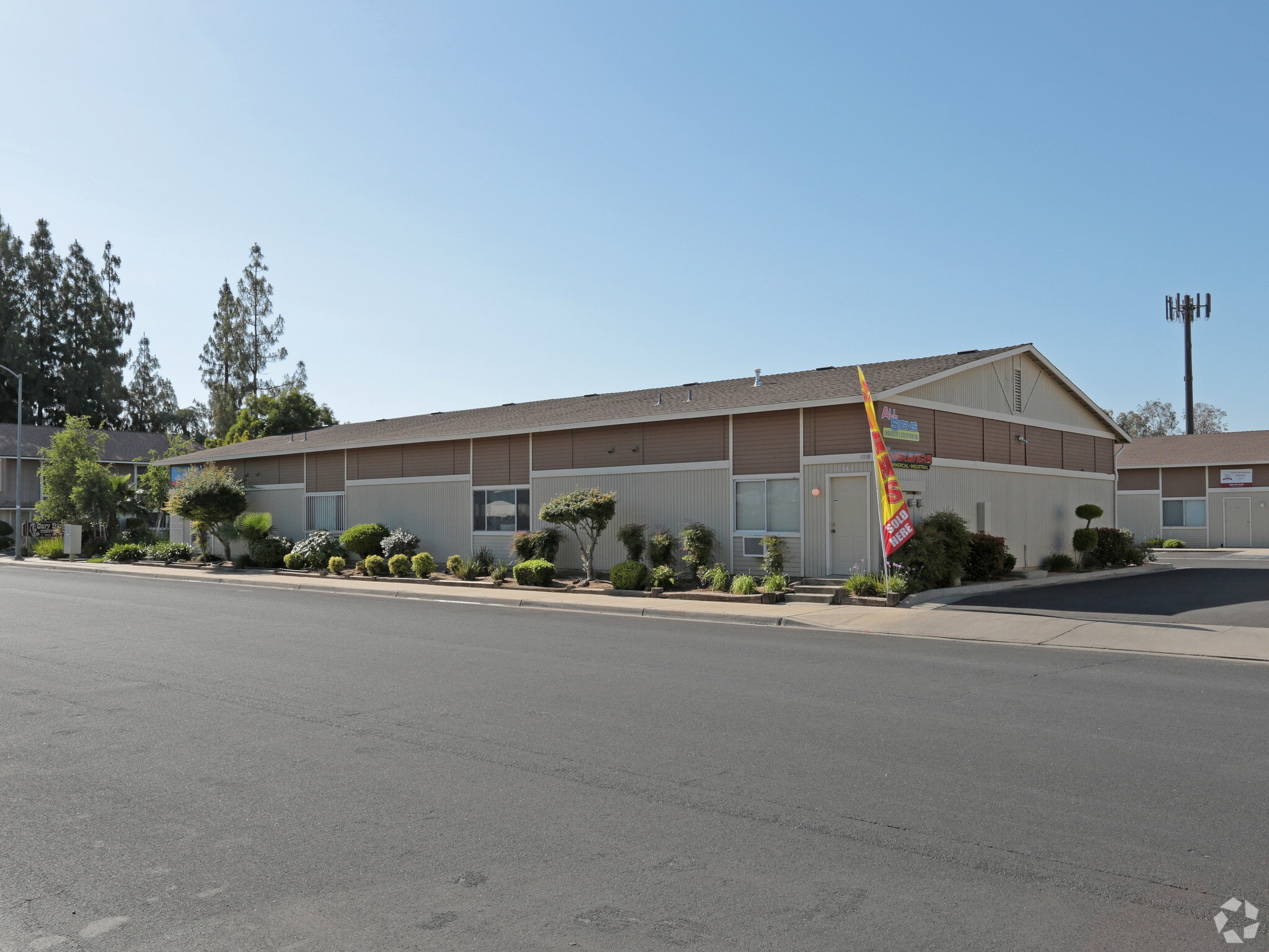 1018 San Jose Ave, Clovis, CA for lease Primary Photo- Image 1 of 5