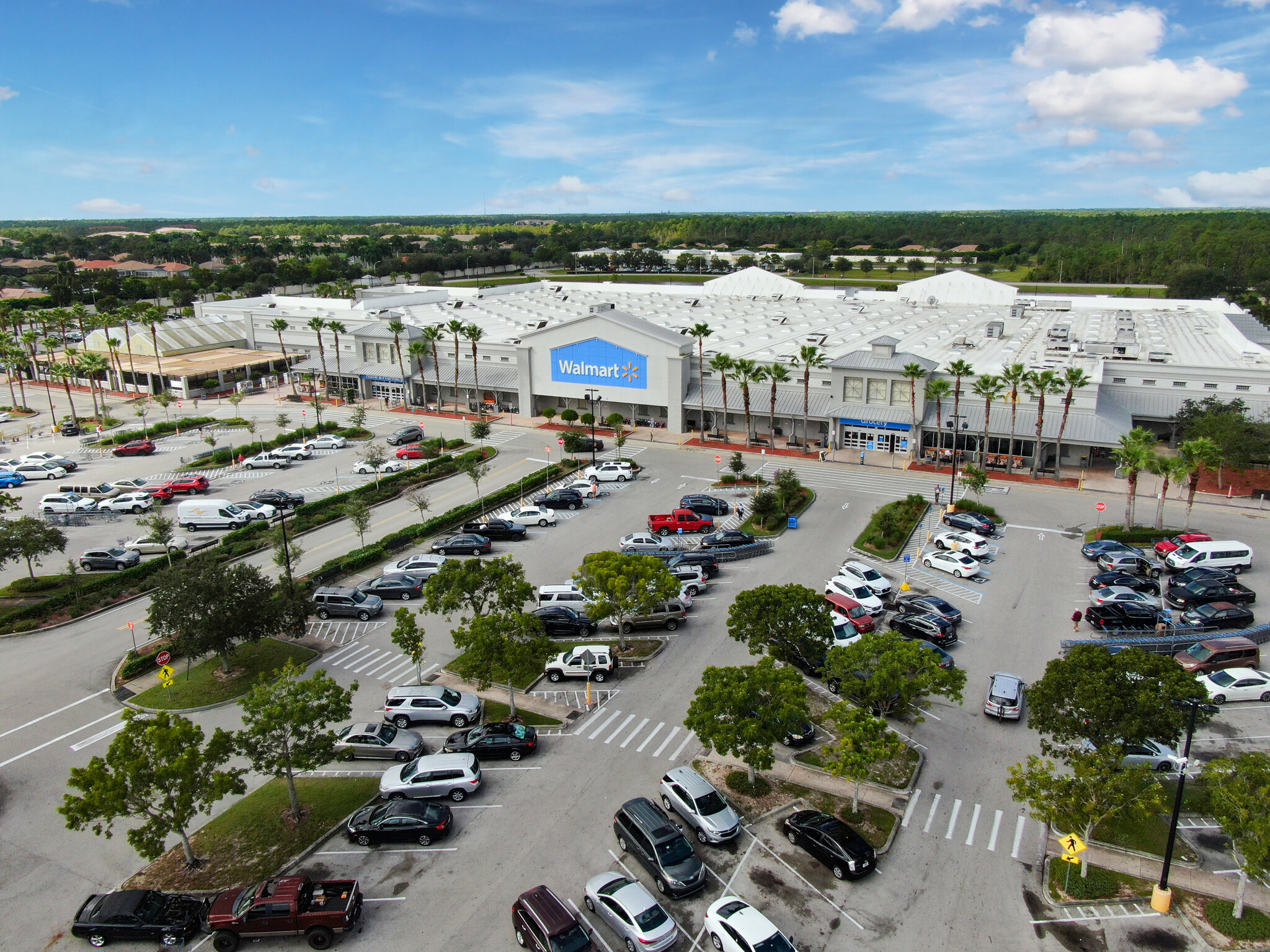 9960 Business Cir, Naples, FL for lease Building Photo- Image 1 of 7