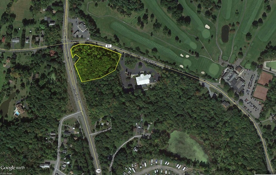 898 Riverview Rd, Clifton Park, NY 12065