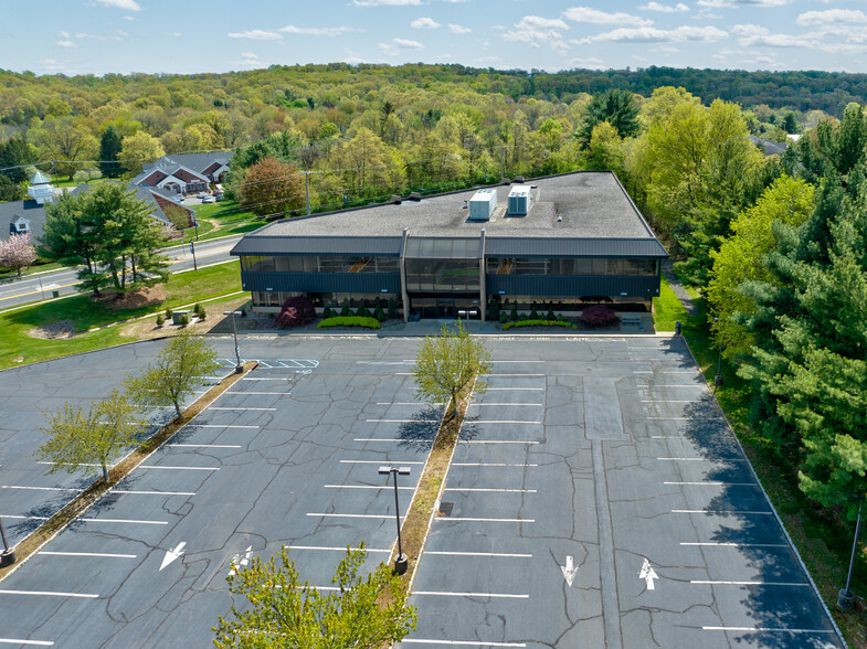 67 Mountain Blvd, Warren, NJ for sale - Building Photo - Image 1 of 1