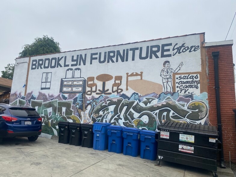 509 N St Louis St, Los Angeles, CA for sale - Building Photo - Image 2 of 9