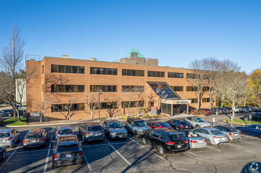 40 Walnut St, Wellesley, MA for lease - Building Photo - Image 2 of 5