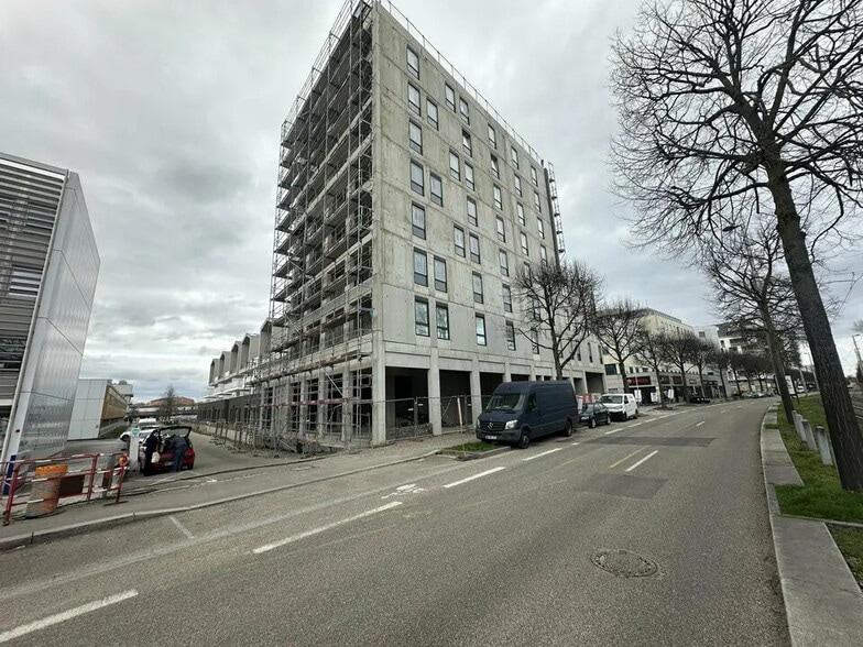 Retail in Strasbourg for sale - Building Photo - Image 2 of 5