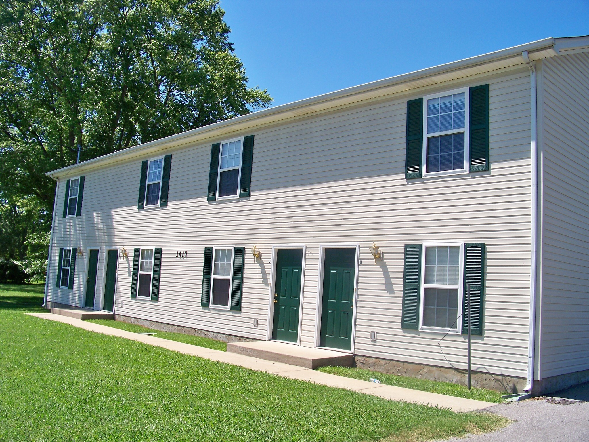 1106 N Lakeshore Dr, Murfreesboro, TN for sale Building Photo- Image 1 of 1