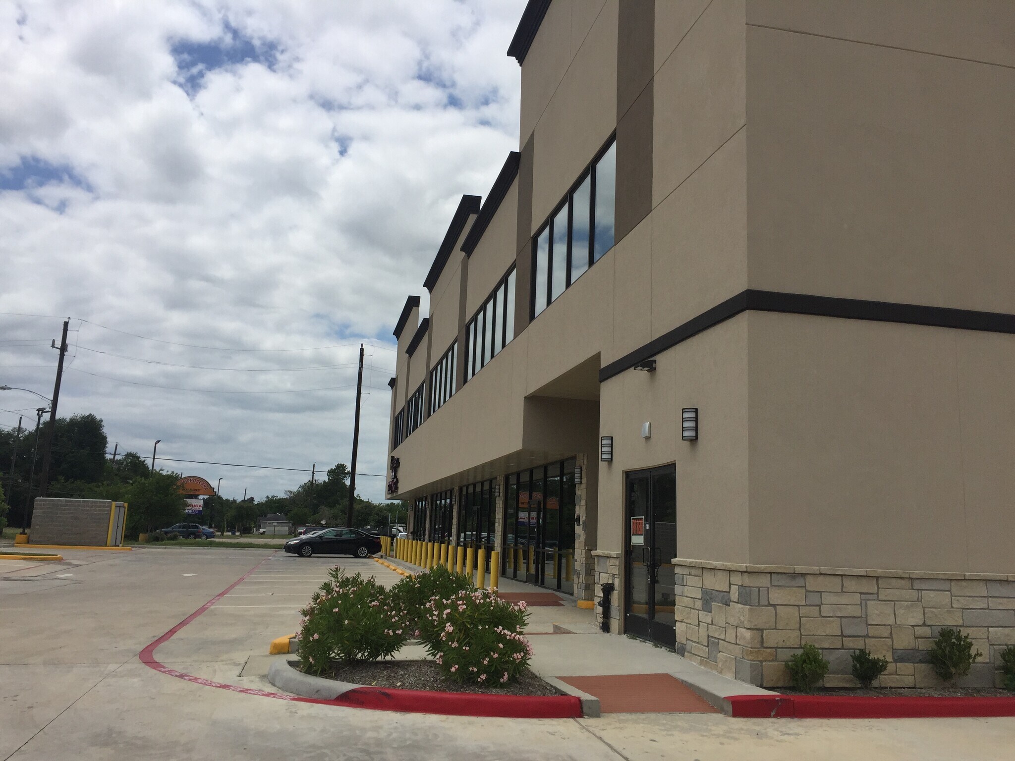 701 Pin Oak Rd, Katy, TX 77494 701 Pin Oak Plaza