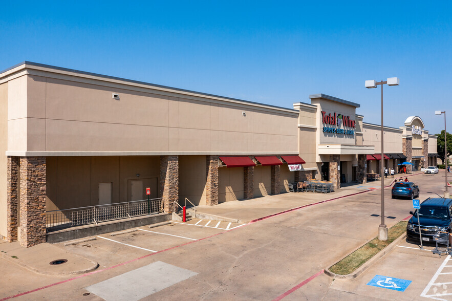 721 N Central Expy, Plano, TX for lease - Building Photo - Image 2 of 8