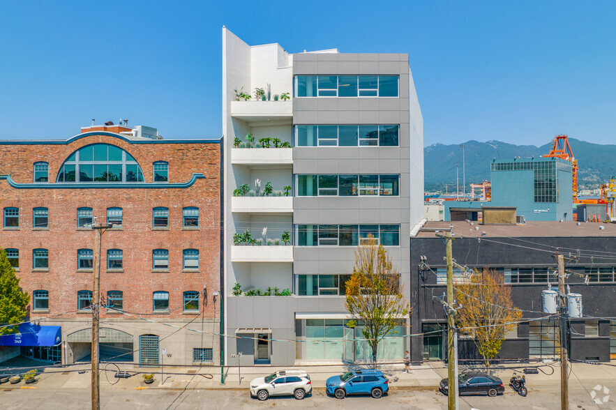 355 Railway St, Vancouver, BC for lease - Building Photo - Image 1 of 10