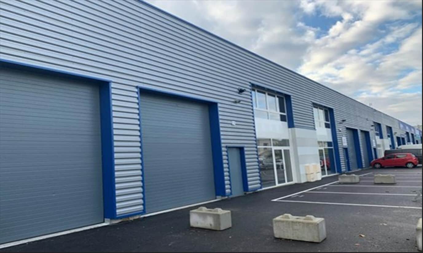 326 Rue Henri Becquerel, Chambly for lease Building Photo- Image 1 of 1