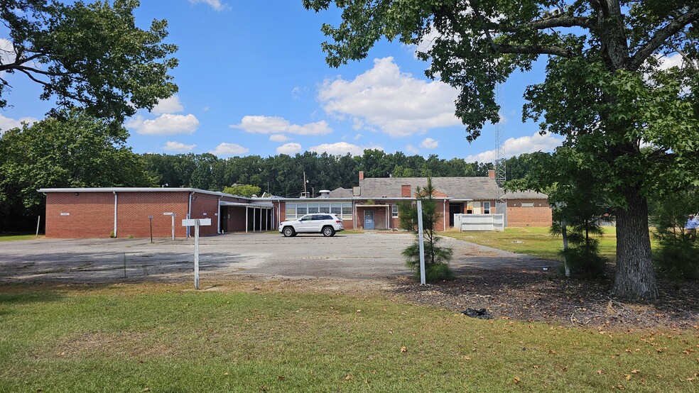 901 9th Ave, Dillon, SC for sale - Building Photo - Image 3 of 5