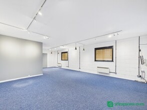 Main Rd, Newport Pagnell for lease Interior Photo- Image 1 of 7