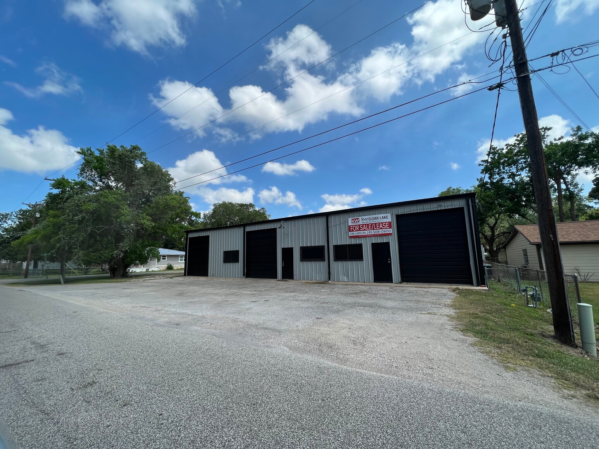 1301 W Willis St, Alvin, TX for sale Building Photo- Image 1 of 1