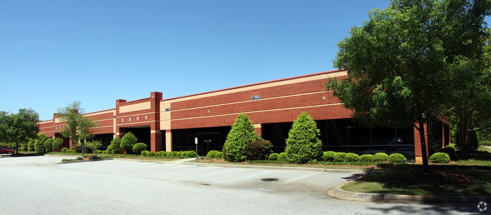 401 Brookfield Pky, Greenville, SC for sale - Primary Photo - Image 1 of 1