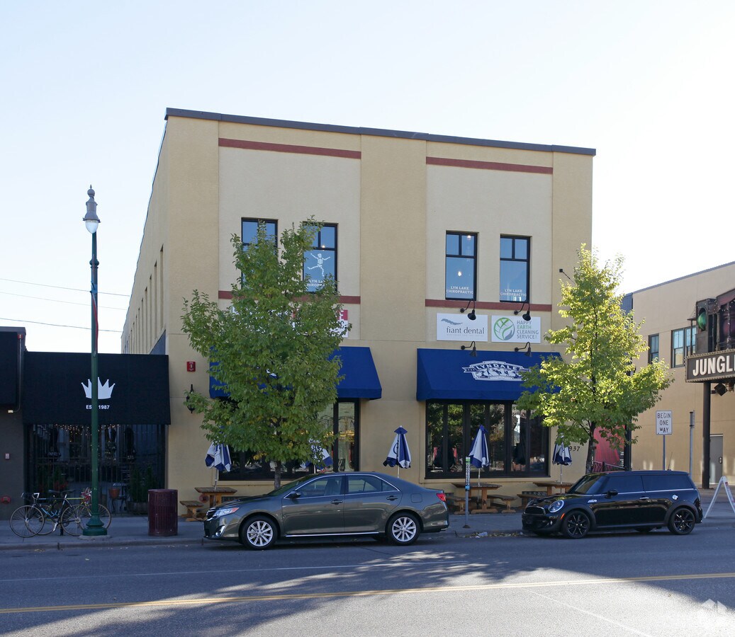 2937 S Lyndale Ave, Minneapolis, MN 55408