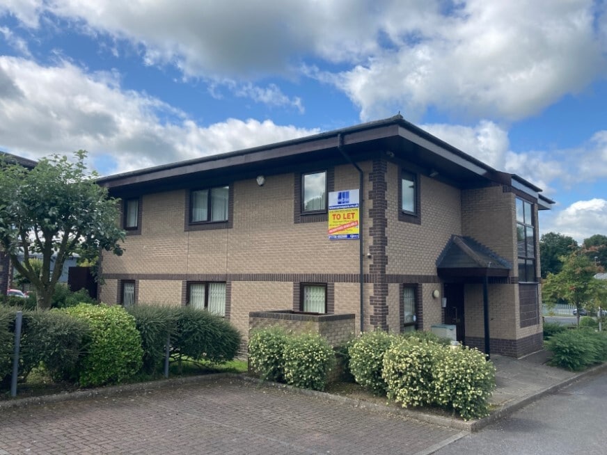 Keighley Rd, Skipton for sale Primary Photo- Image 1 of 1