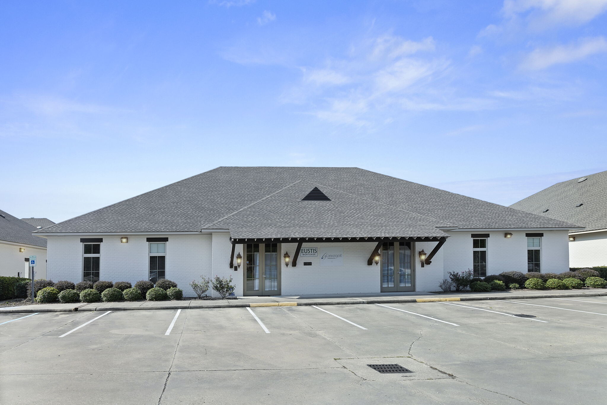 11414 Lake Sherwood Ave N, Baton Rouge, LA for lease Building Photo- Image 1 of 14