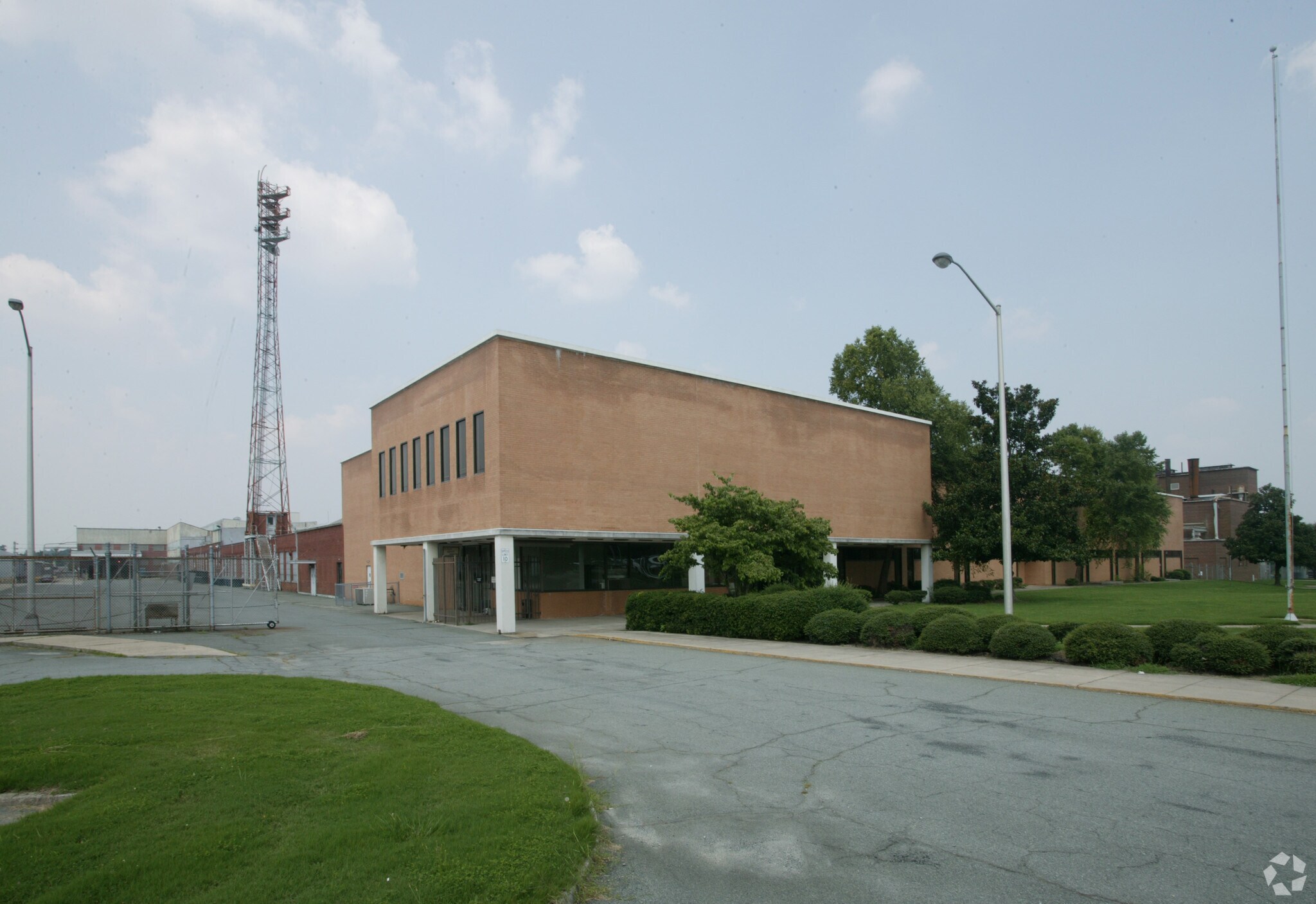 204 N Graham Hopedale Rd, Burlington, NC 27217 Industrial for Sale