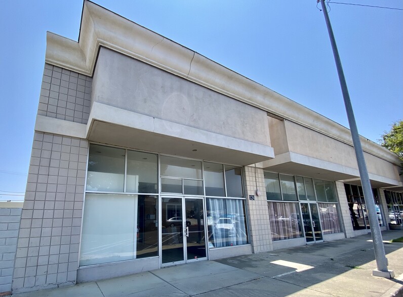 124-126 N I St, Lompoc, CA for sale - Building Photo - Image 1 of 24