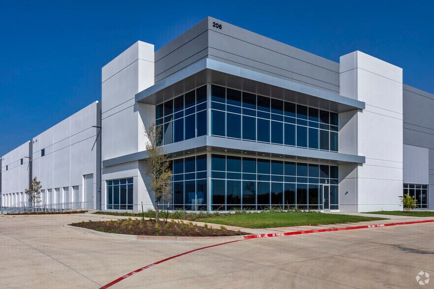 206 S Intermodal Pky, Haslet, TX for sale - Primary Photo - Image 1 of 1