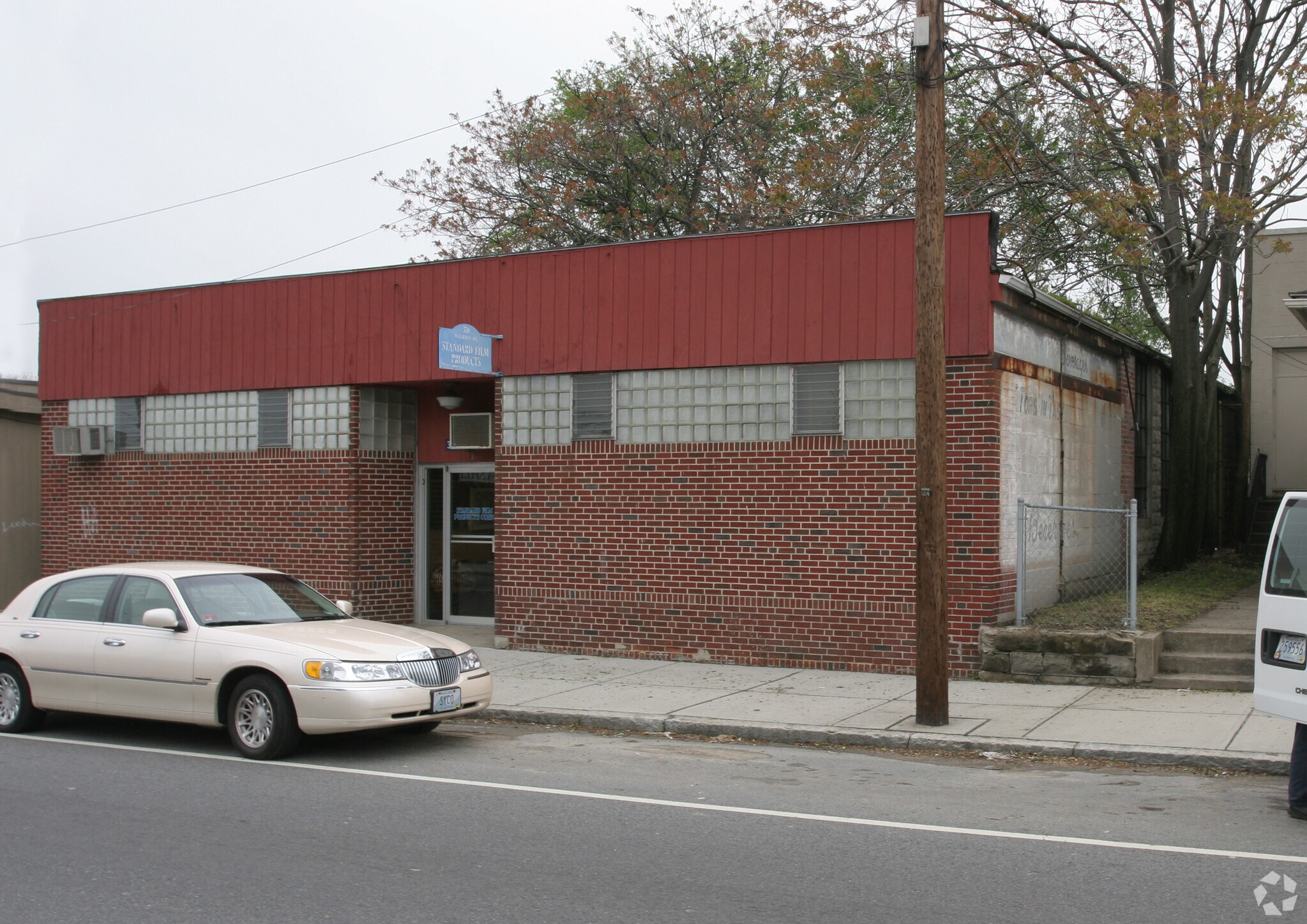 330 Waterman Ave, East Providence, RI for sale Primary Photo- Image 1 of 1