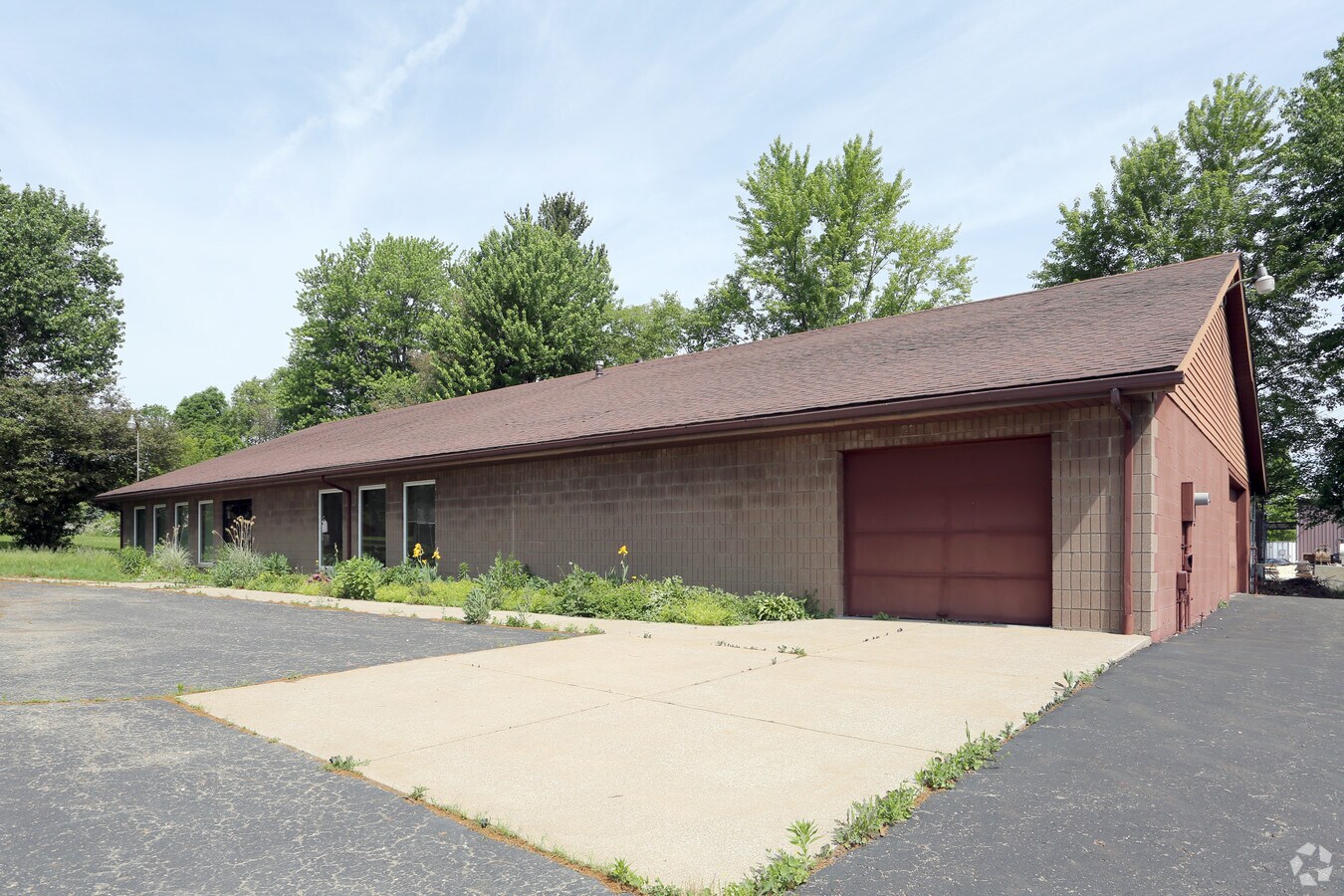 5225 Wooster Rd, Barberton, OH 44203