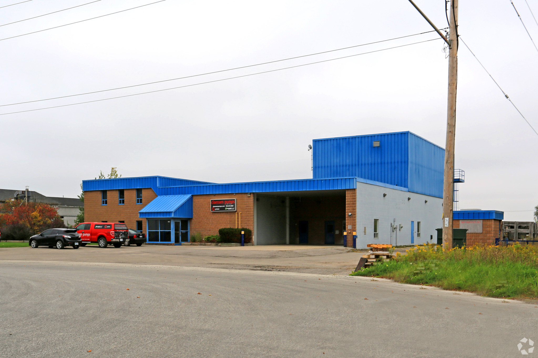 2249 Bowman St, Innisfil, ON for lease Primary Photo- Image 1 of 3