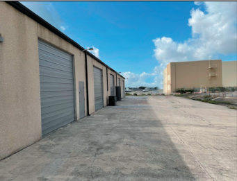 4738 Center Park Blvd, San Antonio, TX for lease - Building Photo - Image 2 of 3