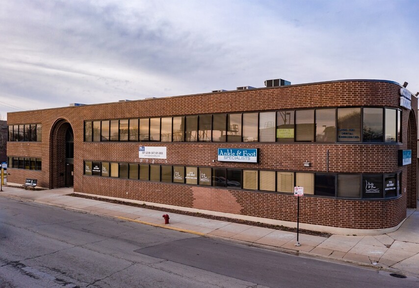 6304-6310 N Nagle Ave, Chicago, IL for lease - Building Photo - Image 1 of 30