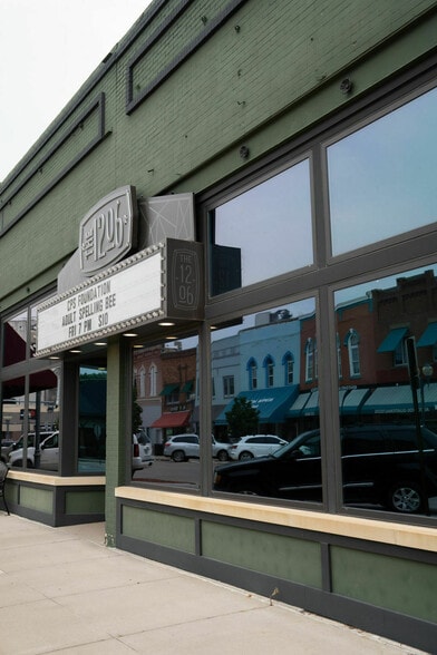 1206 Main Ave, Crete, NE for sale - Primary Photo - Image 1 of 9