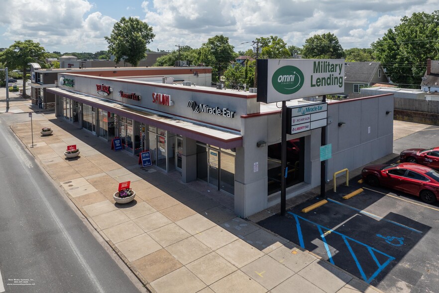 129-144 W Little Creek Rd, Norfolk, VA for lease - Building Photo - Image 1 of 6