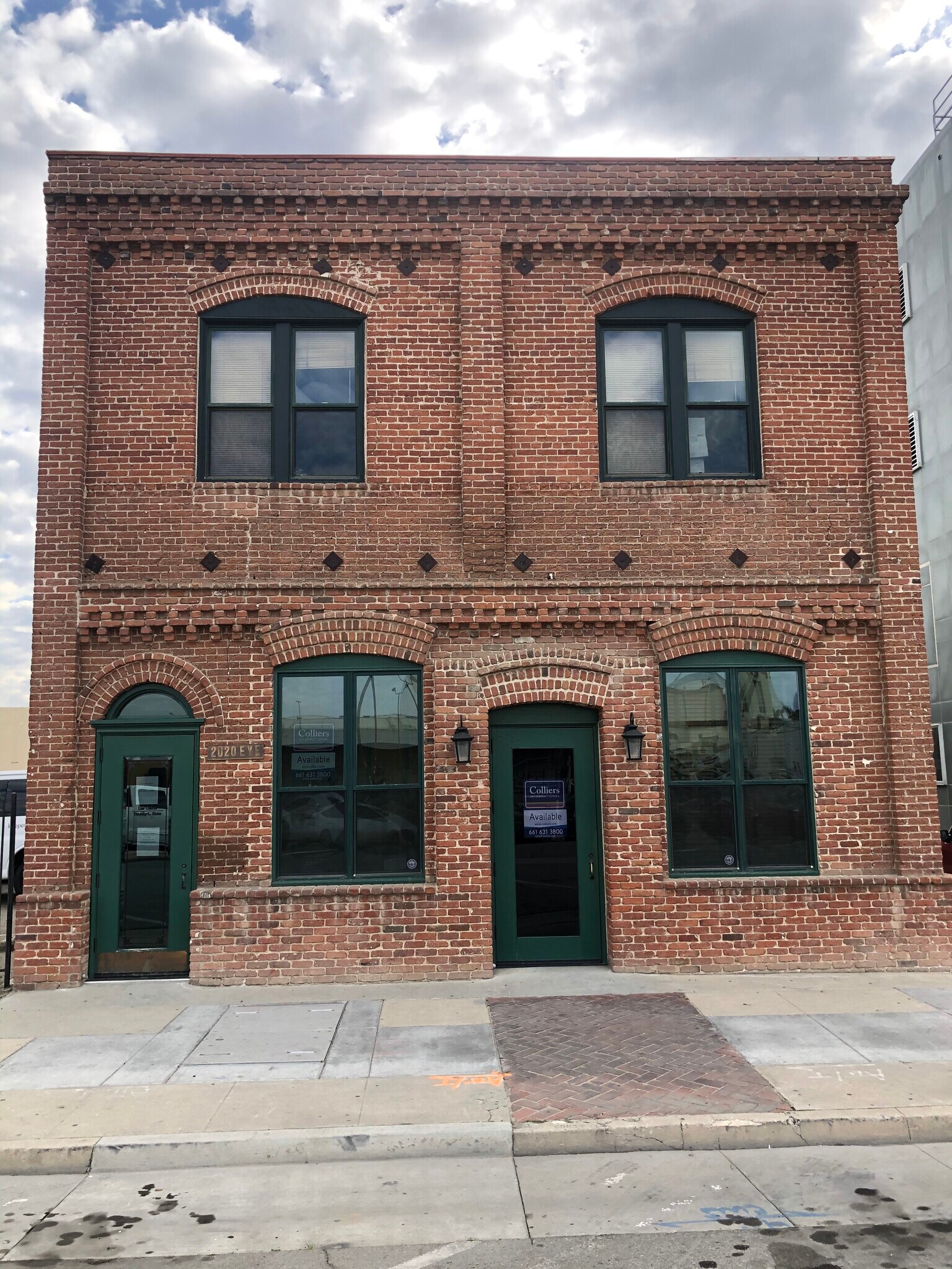 2020 Eye St, Bakersfield, CA 93301