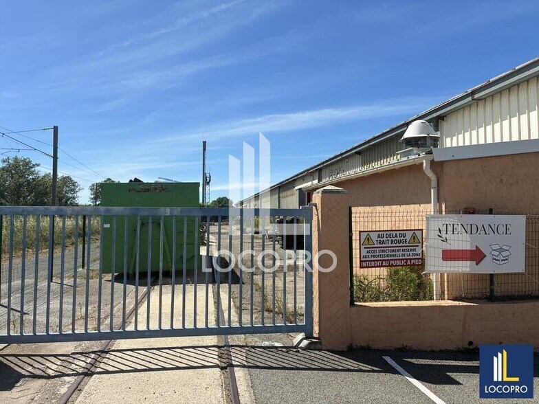 Industrial in Le Muy for lease - Building Photo - Image 2 of 12