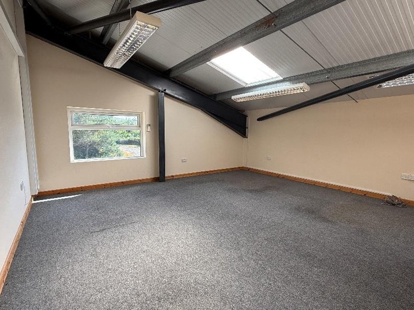 1 Office, Buckfastleigh for lease Interior Photo- Image 1 of 1