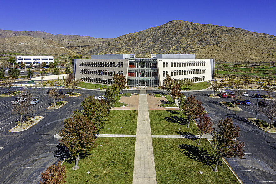 3850 Arrowhead Dr, Carson City, NV for sale - Building Photo - Image 1 of 1