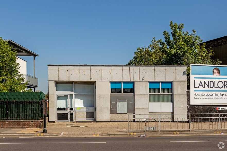 951 Green Ln, Dagenham for sale - Primary Photo - Image 1 of 1