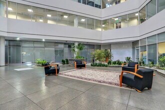4500 Salisbury Rd, Jacksonville, FL for lease Interior Photo- Image 1 of 17
