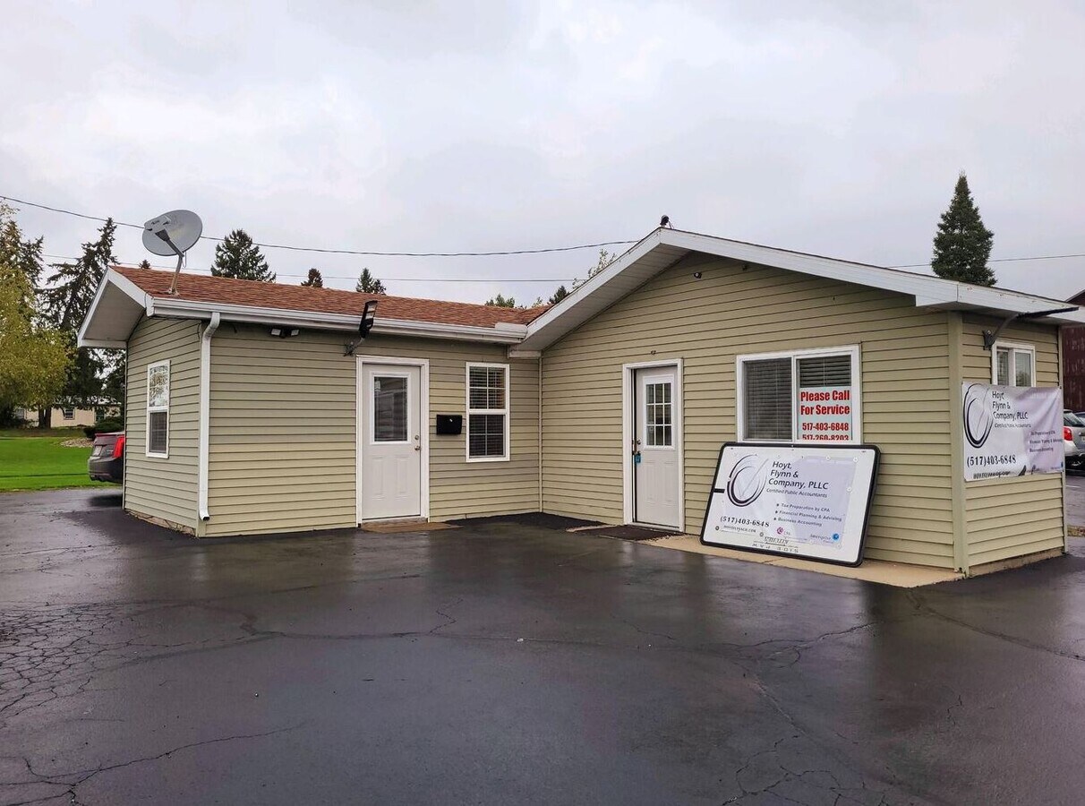 1203 Wolf Creek Hwy, Adrian, MI 49221 Retail for Sale