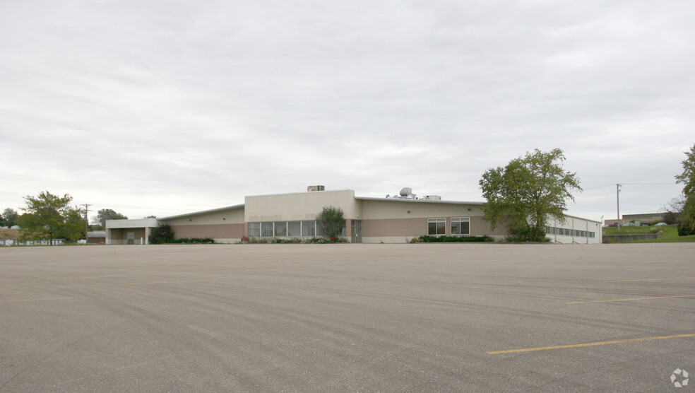 1035 E US Business Highway 151, Platteville, WI for sale - Primary Photo - Image 1 of 1