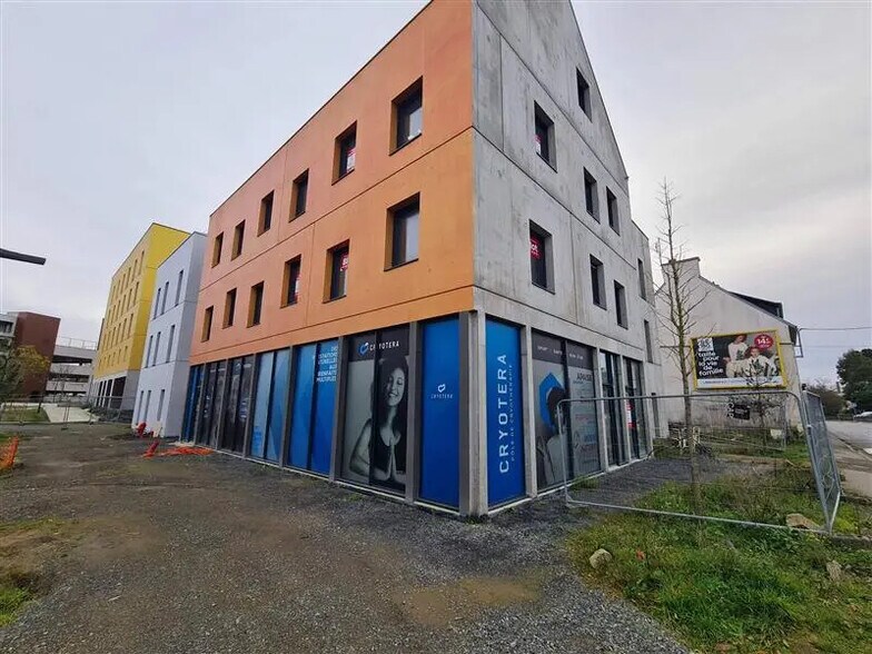 Office in Saint-Brieuc for sale - Building Photo - Image 2 of 7